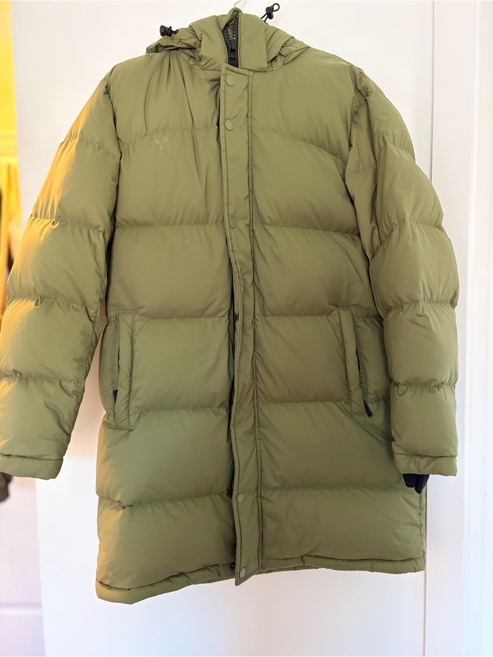 Super Puff Aritzia olive green